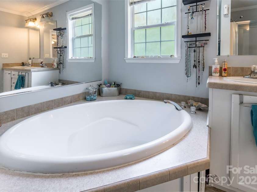 1828 Pine Hollow Place, Hudson, NC 28638.  MLS# CAR4272259, YatesRealty ID 25925. 