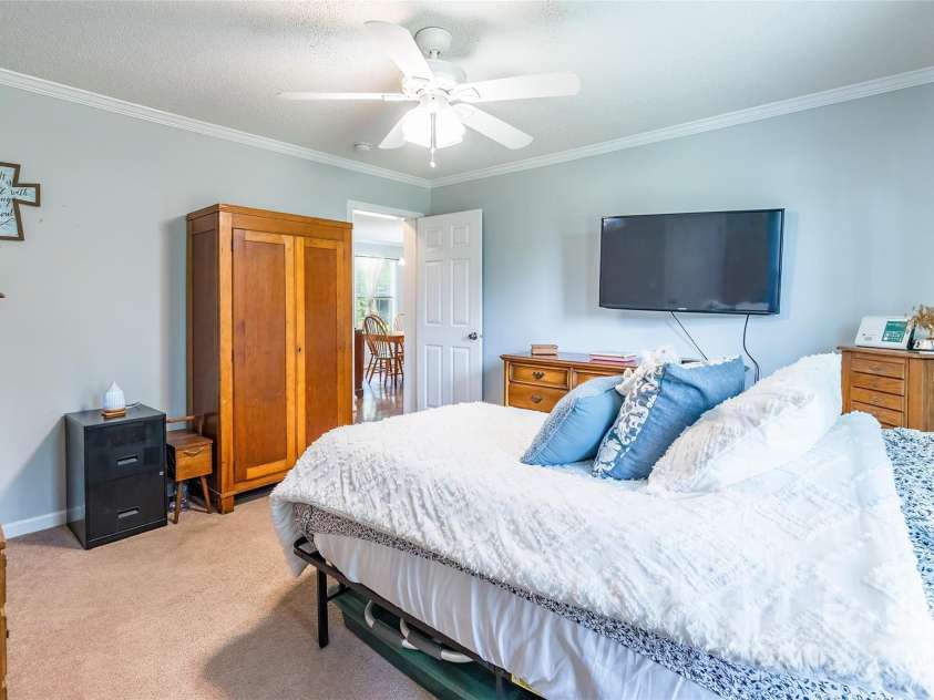 1828 Pine Hollow Place, Hudson, NC 28638.  MLS# CAR4272259, YatesRealty ID 25925. 