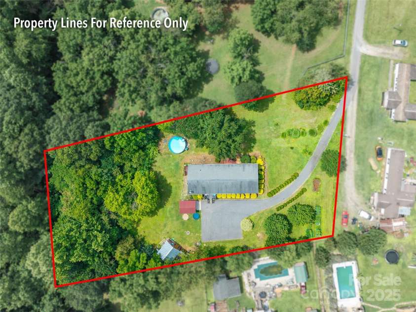 1828 Pine Hollow Place, Hudson, NC 28638.  MLS# CAR4272259, YatesRealty ID 25925. 