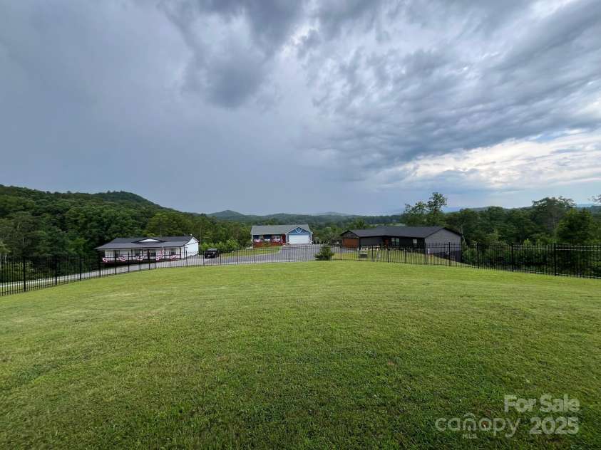 58 Mary's Lane, Marion, NC 28752.  MLS# CAR4274922, YatesRealty ID 25926. 