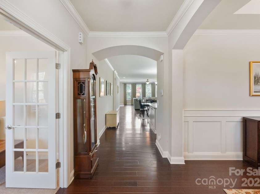 1001 Manorwyck Farms Drive, Waxhaw, NC 28173.  MLS# CAR4276349, YatesRealty ID 25927. 