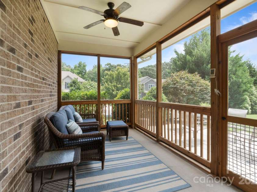 1001 Manorwyck Farms Drive, Waxhaw, NC 28173.  MLS# CAR4276349, YatesRealty ID 25927. 