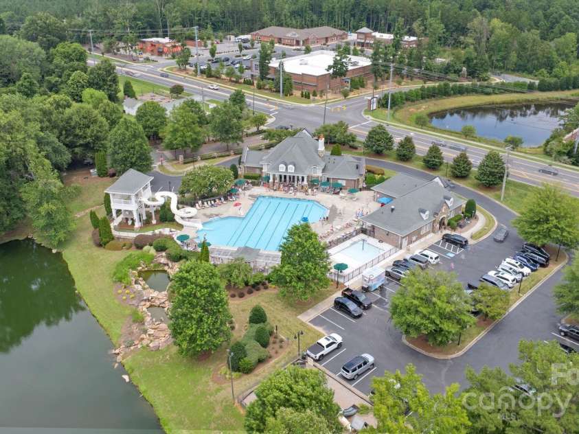 1001 Manorwyck Farms Drive, Waxhaw, NC 28173.  MLS# CAR4276349, YatesRealty ID 25927. 