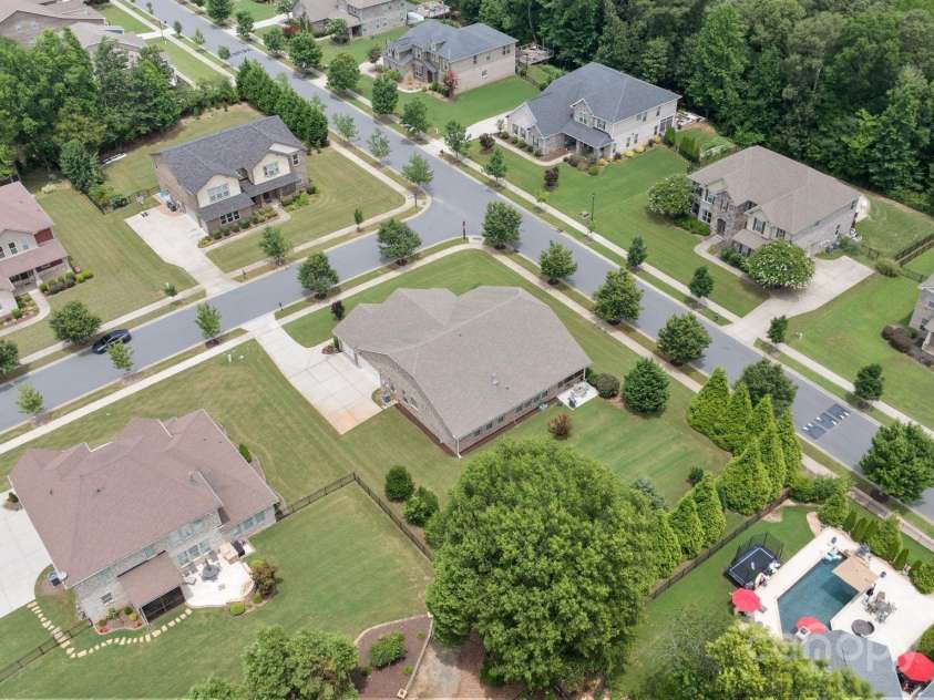 1001 Manorwyck Farms Drive, Waxhaw, NC 28173.  MLS# CAR4276349, YatesRealty ID 25927. 