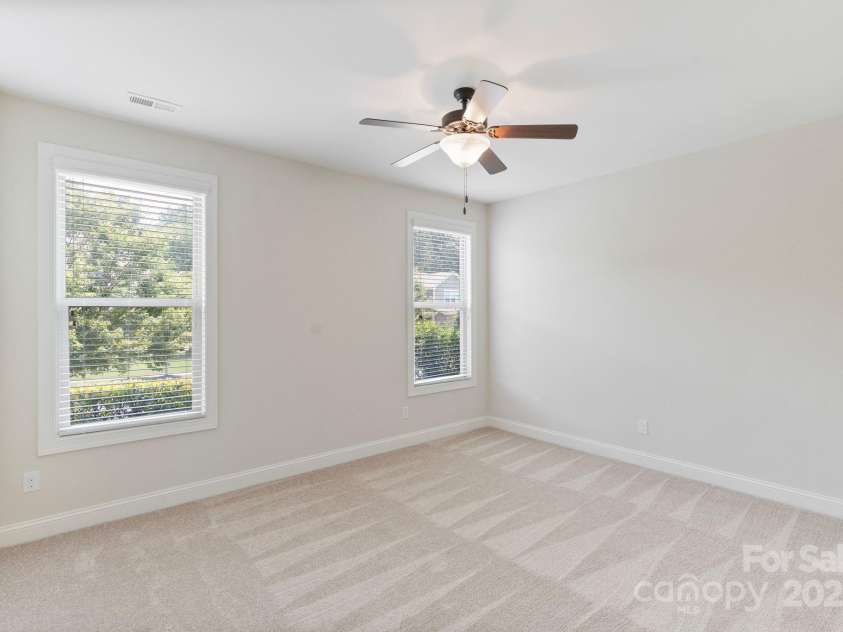 1001 Manorwyck Farms Drive, Waxhaw, NC 28173.  MLS# CAR4276349, YatesRealty ID 25927. 