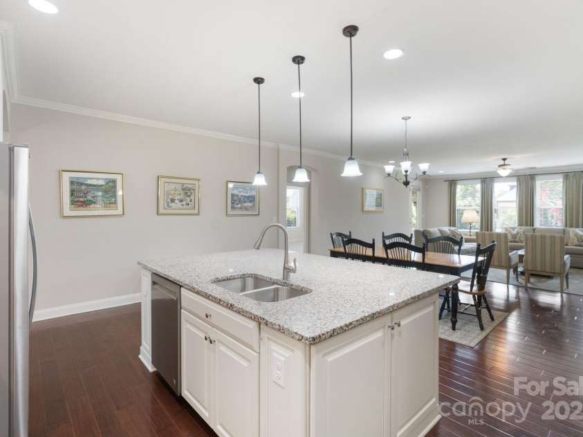 1001 Manorwyck Farms Drive, Waxhaw, NC 28173.  MLS# CAR4276349, YatesRealty ID 25927. 