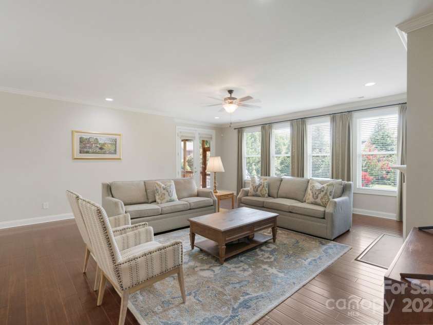 1001 Manorwyck Farms Drive, Waxhaw, NC 28173.  MLS# CAR4276349, YatesRealty ID 25927. 