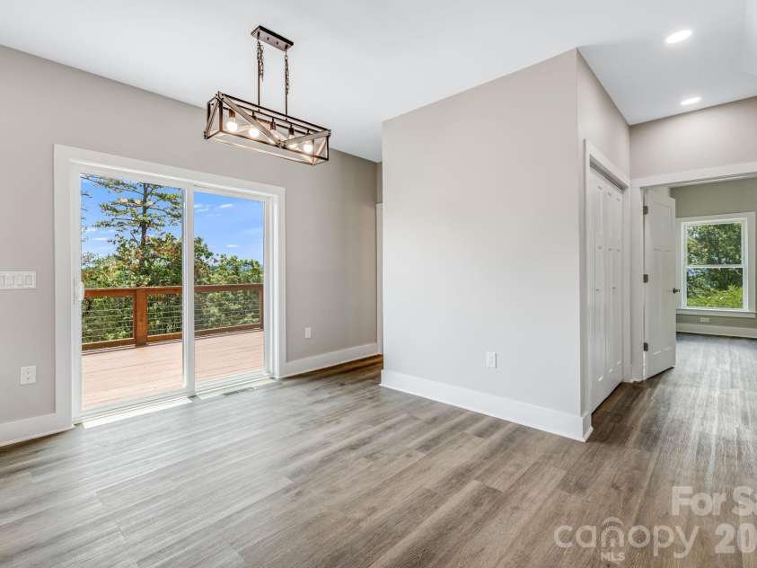 338 Espen Ridge, Woodfin, NC 28804.  MLS# CAR4381331, YatesRealty ID 25927. 