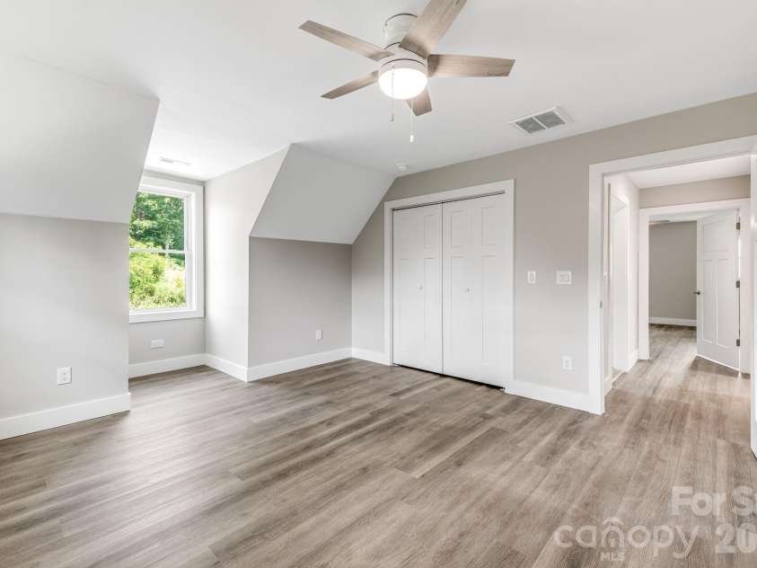 338 Espen Ridge, Woodfin, NC 28804.  MLS# CAR4381331, YatesRealty ID 25927. 