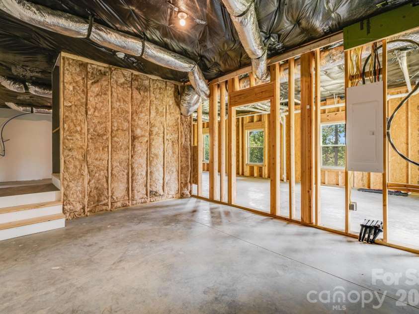 338 Espen Ridge, Woodfin, NC 28804.  MLS# CAR4381331, YatesRealty ID 25927. 
