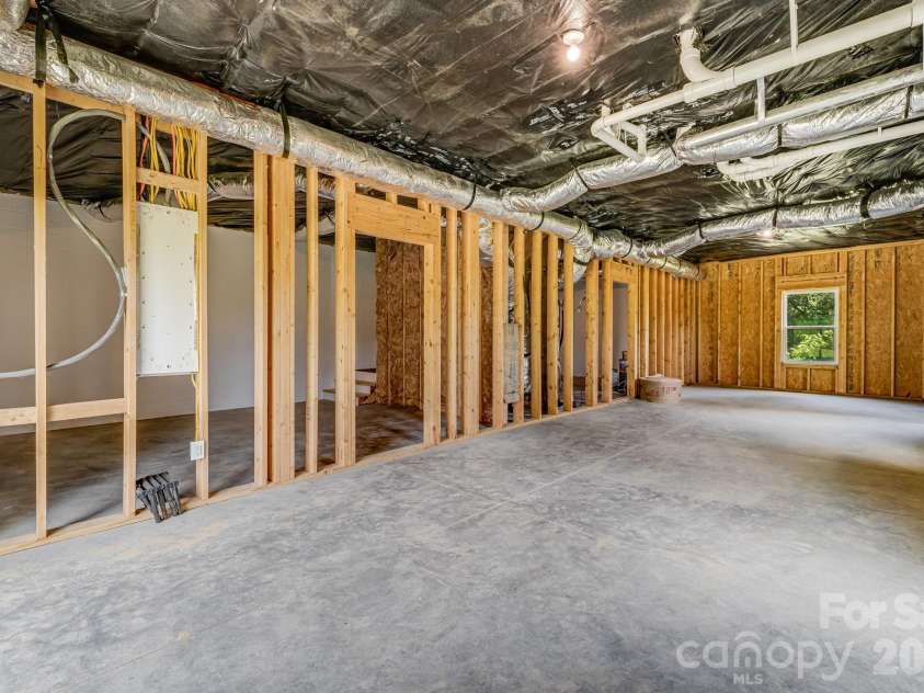 338 Espen Ridge, Woodfin, NC 28804.  MLS# CAR4381331, YatesRealty ID 25927. 