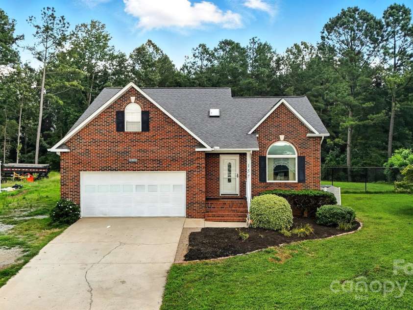 157 Whittington Ridge Drive, Taylorsville, NC 28681.  MLS# CAR4281302, YatesRealty ID 25928. 