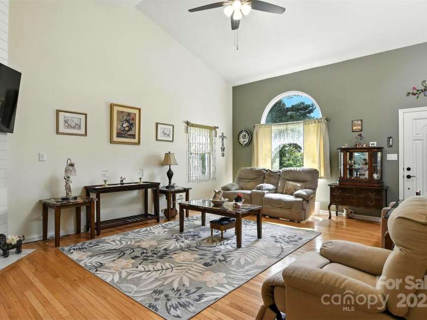 157 Whittington Ridge Drive, Taylorsville, NC 28681.  MLS# CAR4281302, YatesRealty ID 25928. 