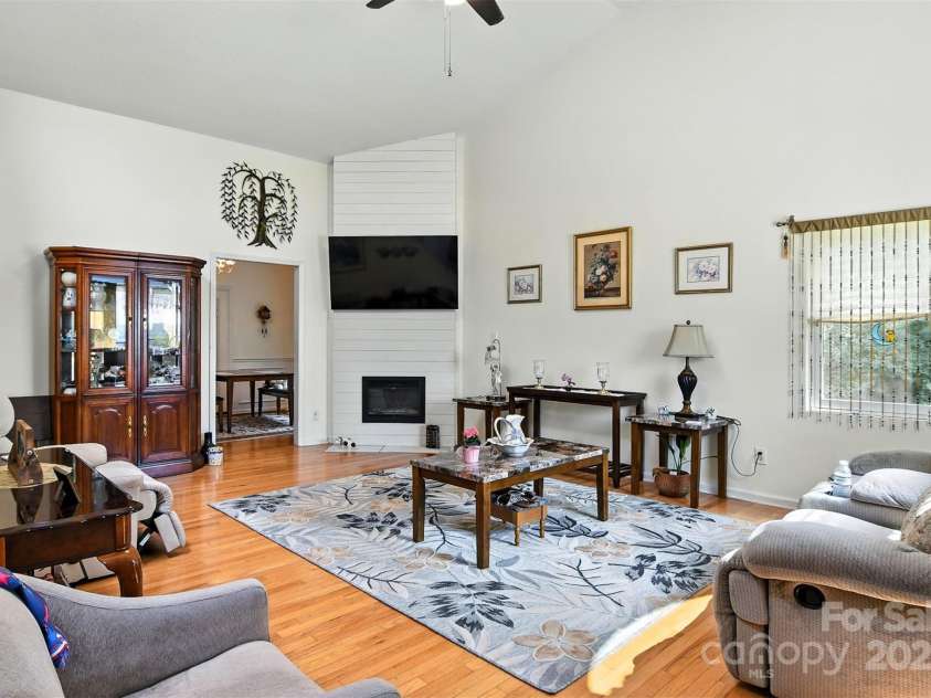 157 Whittington Ridge Drive, Taylorsville, NC 28681.  MLS# CAR4281302, YatesRealty ID 25928. 