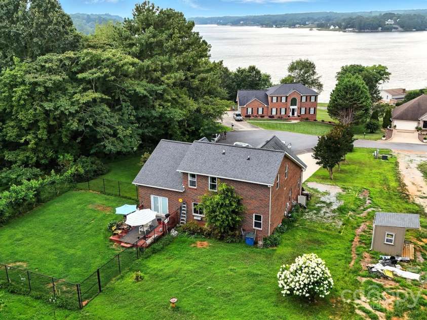 157 Whittington Ridge Drive, Taylorsville, NC 28681.  MLS# CAR4281302, YatesRealty ID 25928. 