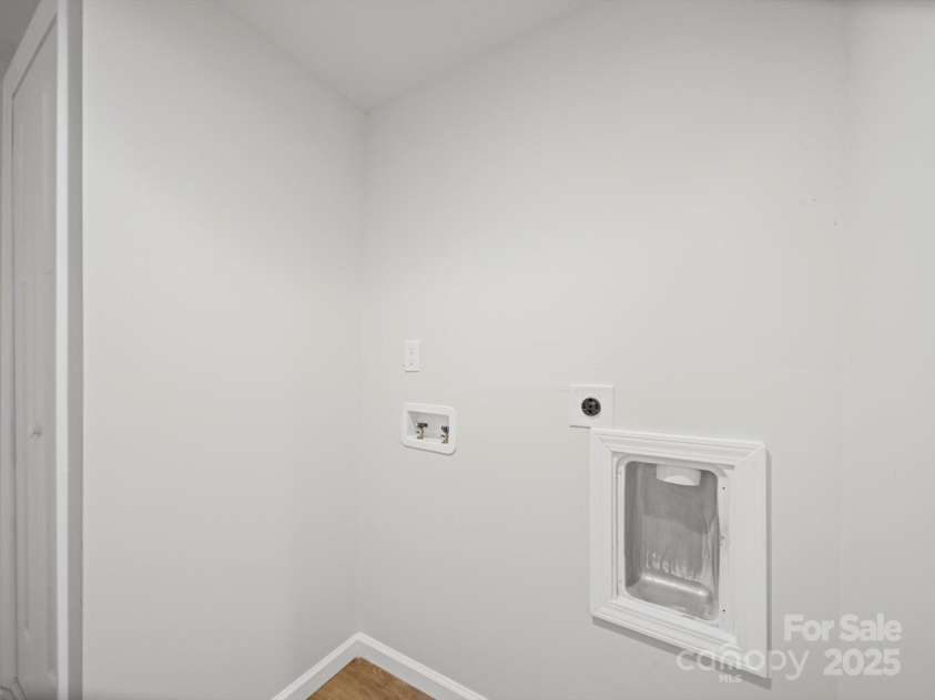 821 1st Street, Kings Mountain, NC 28086.  MLS# CAR4275524, YatesRealty ID 25929. Laundry room