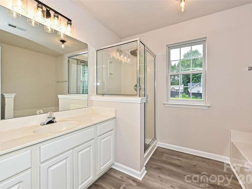 2015 Slater Springs Drive, Charlotte, NC 28216.  MLS# CAR4371256, YatesRealty ID 25930. 