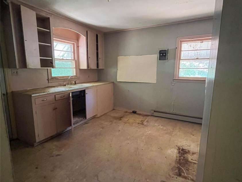 927 Steep Hill Road, Belmont, NC 28012.  MLS# CAR4280895, YatesRealty ID 25931. 
