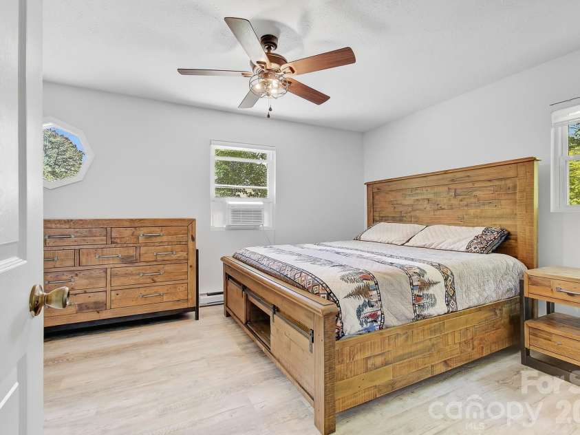 2131 Coleman Mountain Road, Waynesville, NC 28785.  MLS# CAR4377918, YatesRealty ID 25932. 