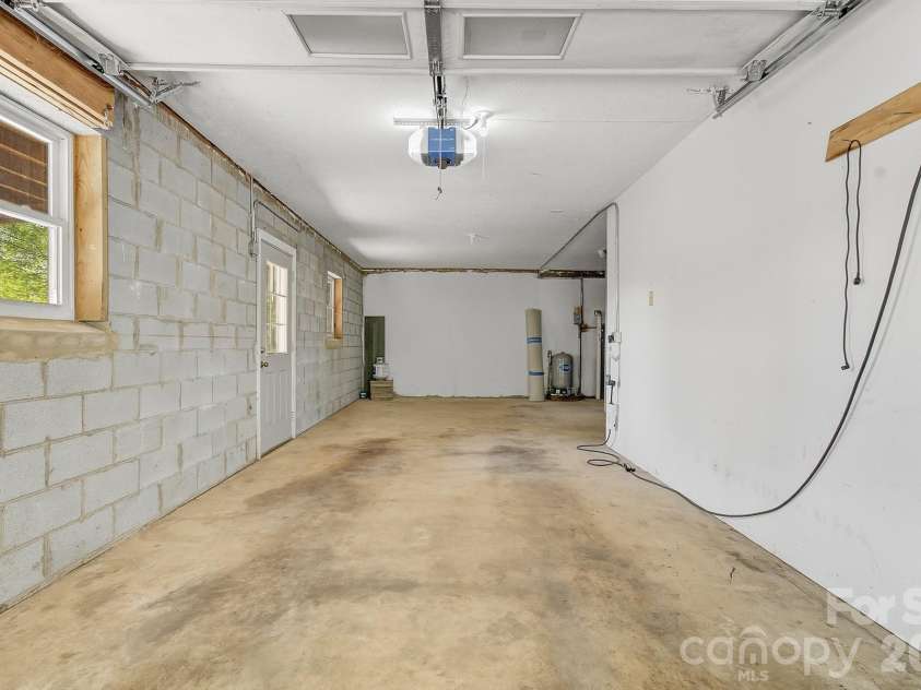 2131 Coleman Mountain Road, Waynesville, NC 28785.  MLS# CAR4377918, YatesRealty ID 25932. 
