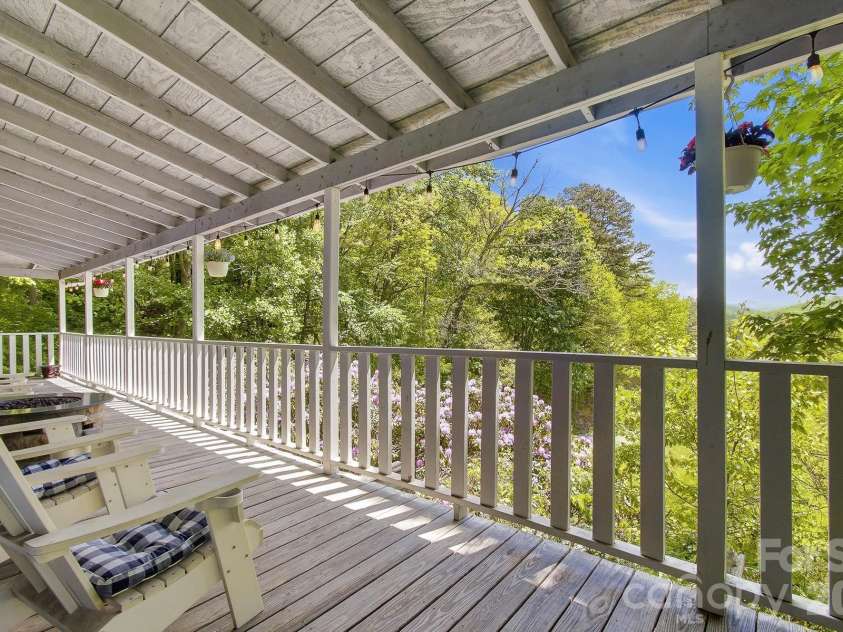 2131 Coleman Mountain Road, Waynesville, NC 28785.  MLS# CAR4377918, YatesRealty ID 25932. 