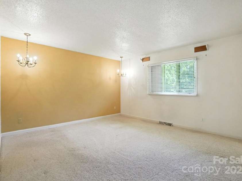 13909 Idlewild Road, Matthews, NC 28105.  MLS# CAR4272282, YatesRealty ID 25933. Bedroom