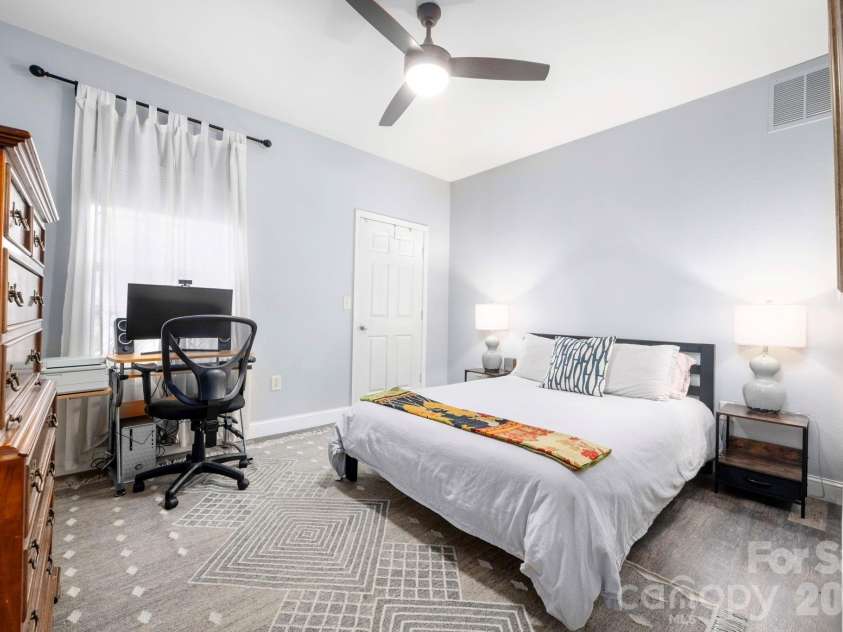 600 Vista Lake Drive, Candler, NC 28715.  MLS# CAR4318496, YatesRealty ID 25933. Spacious Primary Bedroom