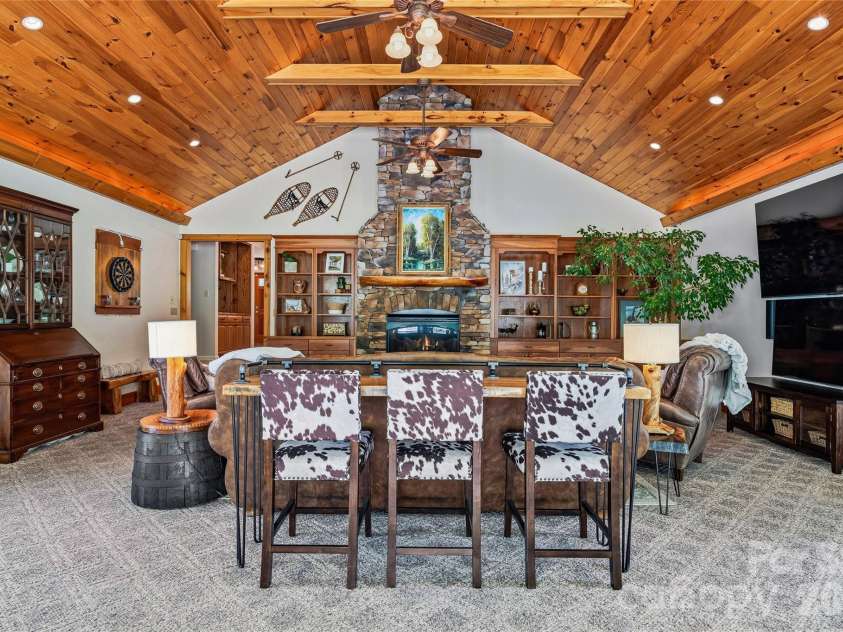 51 White Pine Circle, Fletcher, NC 28732.  MLS# CAR4380426, YatesRealty ID 25934. 