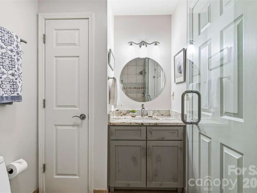 51 White Pine Circle, Fletcher, NC 28732.  MLS# CAR4380426, YatesRealty ID 25934. 
