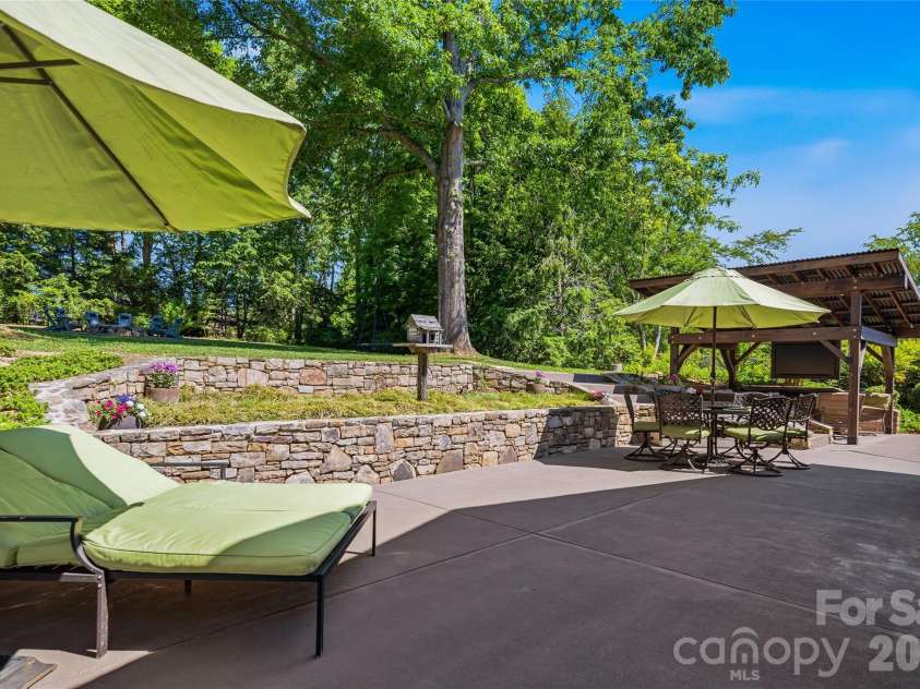 51 White Pine Circle, Fletcher, NC 28732.  MLS# CAR4380426, YatesRealty ID 25934. 