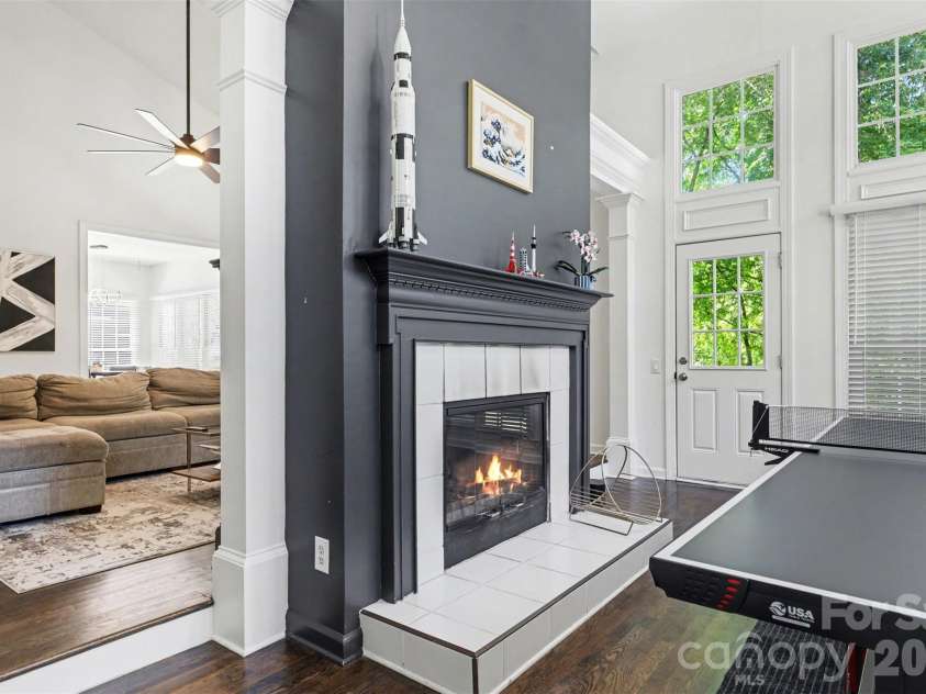 6213 Knightsgate Court, Charlotte, NC 28269.  MLS# CAR4370550, YatesRealty ID 25935. 