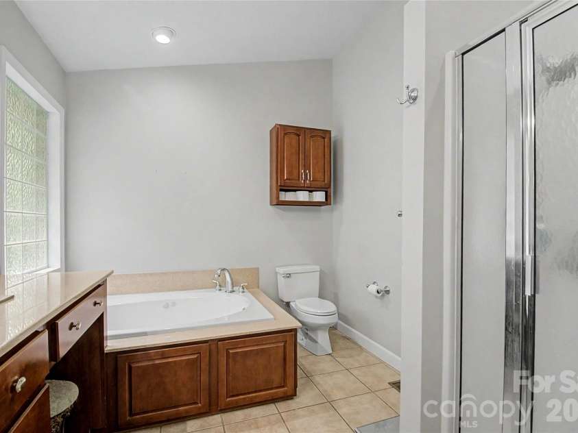 293 Bent Tree Drive, Rutherfordton, NC 28139.  MLS# CAR4381988, YatesRealty ID 25937. 