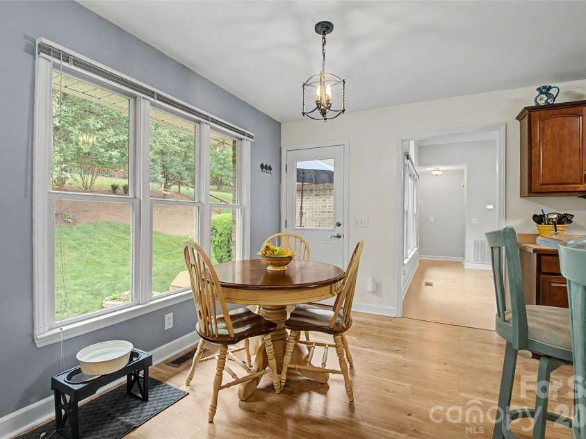 293 Bent Tree Drive, Rutherfordton, NC 28139.  MLS# CAR4381988, YatesRealty ID 25937. Breakfast Nook