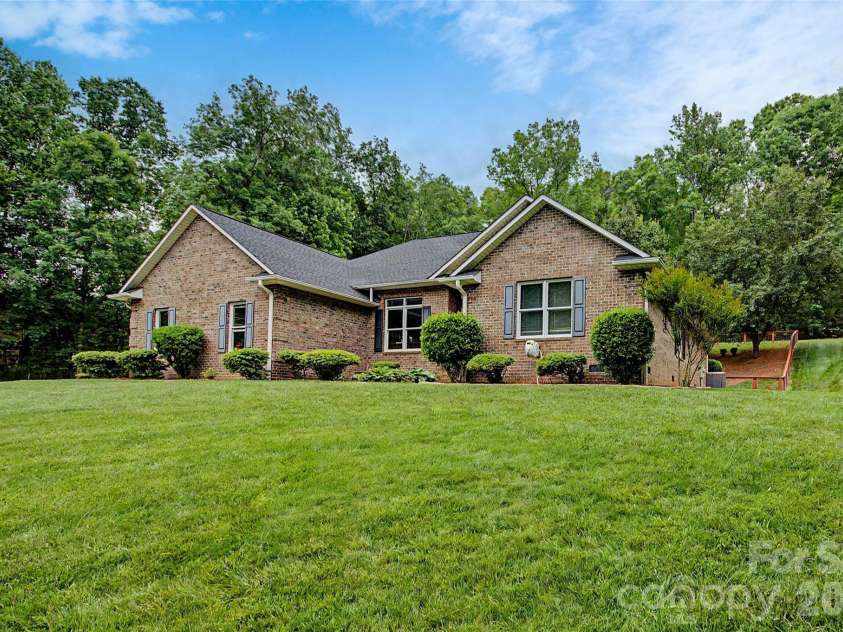 293 Bent Tree Drive, Rutherfordton, NC 28139.  MLS# CAR4381988, YatesRealty ID 25937. Sited on 1.84 Acres