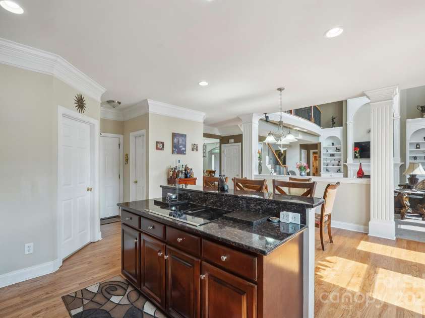 12004 New Bond Drive, Huntersville, NC 28078.  MLS# CAR4273141, YatesRealty ID 25938. 