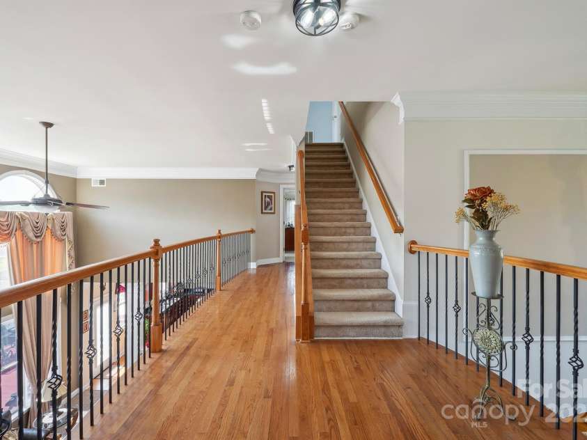 12004 New Bond Drive, Huntersville, NC 28078.  MLS# CAR4273141, YatesRealty ID 25938. 