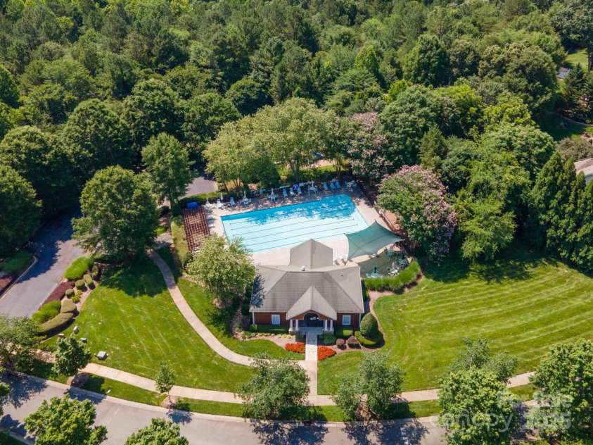 12004 New Bond Drive, Huntersville, NC 28078.  MLS# CAR4273141, YatesRealty ID 25938. 