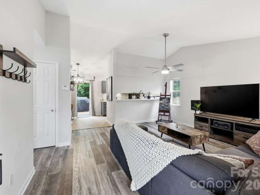 1221 Capps Hollow Drive, Charlotte, NC 28216.  MLS# CAR4378242, YatesRealty ID 25939. 