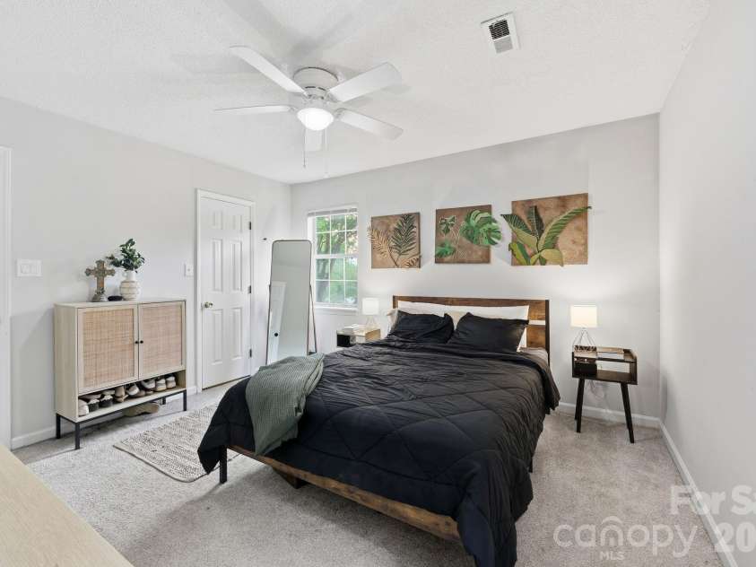 1221 Capps Hollow Drive, Charlotte, NC 28216.  MLS# CAR4378242, YatesRealty ID 25939. 