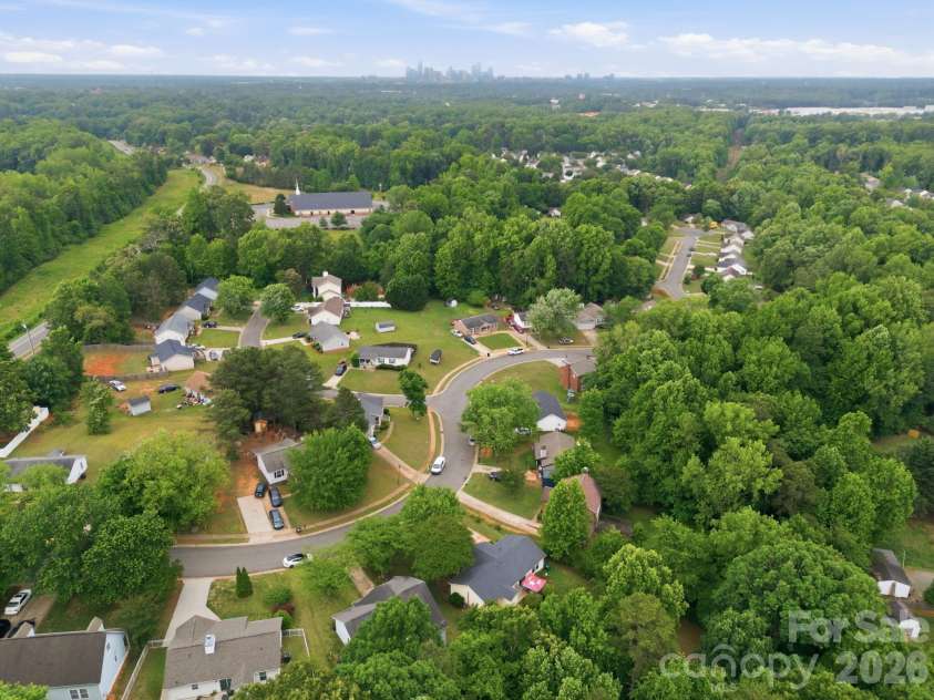 1221 Capps Hollow Drive, Charlotte, NC 28216.  MLS# CAR4378242, YatesRealty ID 25939. 