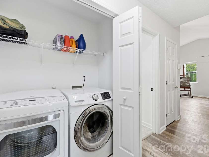 1221 Capps Hollow Drive, Charlotte, NC 28216.  MLS# CAR4378242, YatesRealty ID 25939. 