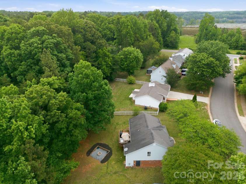 1221 Capps Hollow Drive, Charlotte, NC 28216.  MLS# CAR4378242, YatesRealty ID 25939. 