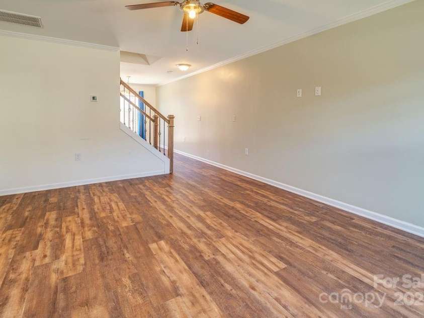 1106 Lynwood Forest Road, Arden, NC 28704.  MLS# CAR4231707, YatesRealty ID 2594. 