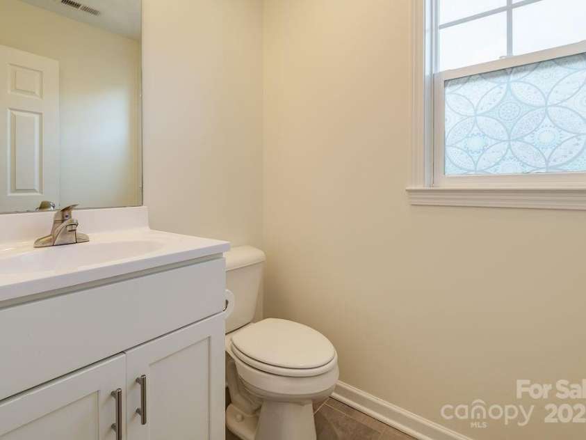 1106 Lynwood Forest Road, Arden, NC 28704.  MLS# CAR4231707, YatesRealty ID 2594. 