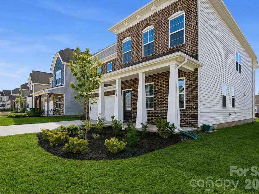 12023 Bishop Castle Drive, Charlotte, NC 28273.  MLS# CAR4346943, YatesRealty ID 2594. 