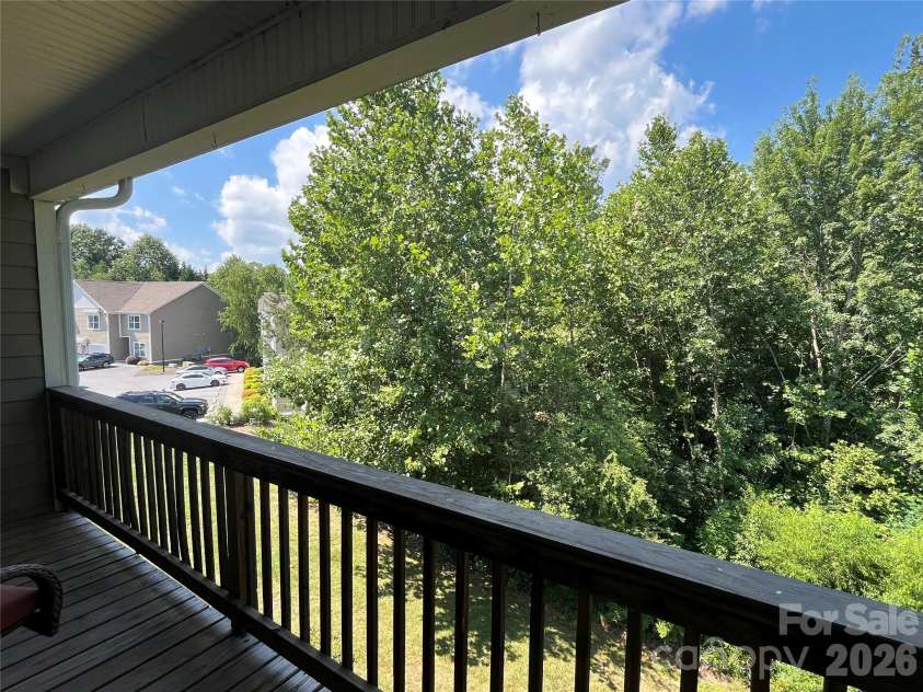 94 Foxden Drive, Fletcher, NC 28732.  MLS# CAR4364312, YatesRealty ID 25941. 