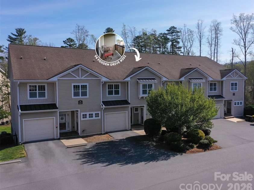 94 Foxden Drive, Fletcher, NC 28732.  MLS# CAR4364312, YatesRealty ID 25941. This unit backs up to trees and privacy