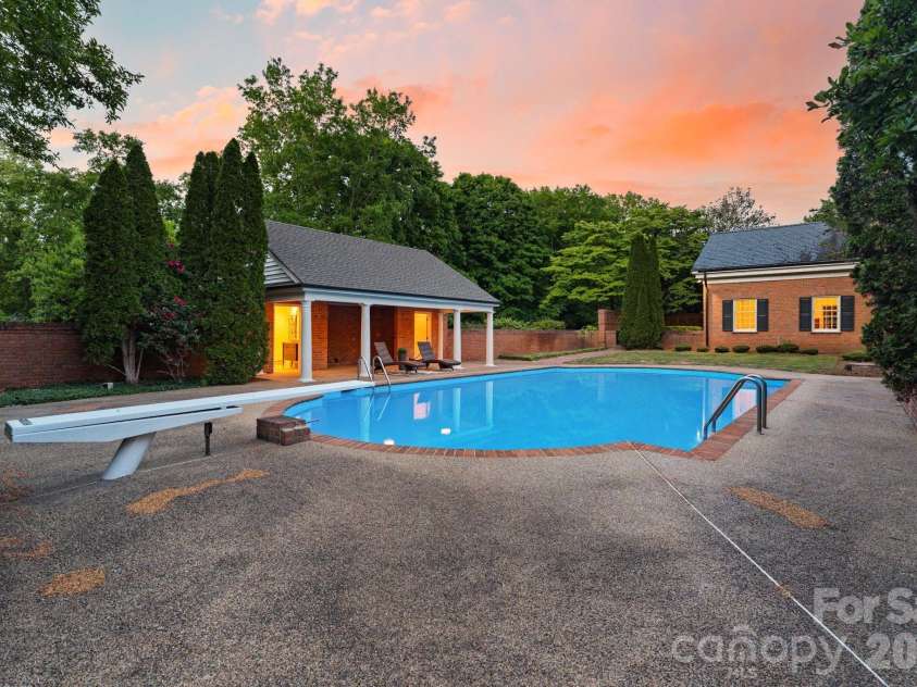 1486 Knolls Drive, Newton, NC 28658.  MLS# CAR4374306, YatesRealty ID 25942. 
