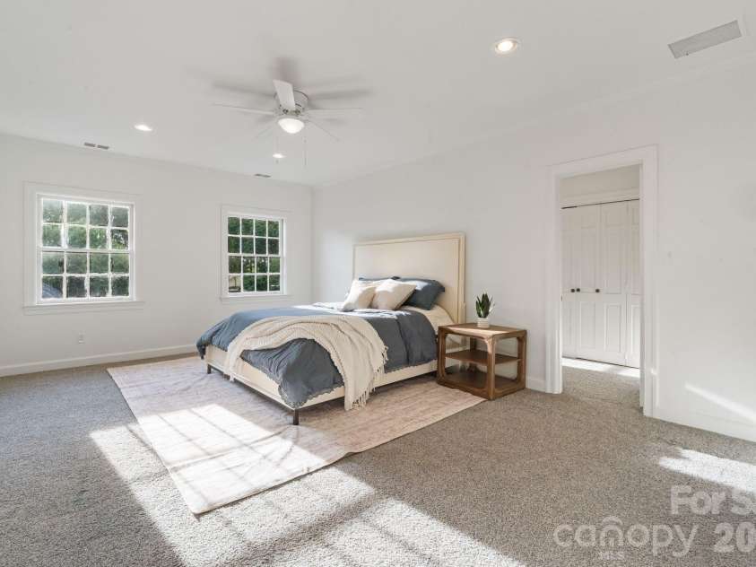 1486 Knolls Drive, Newton, NC 28658.  MLS# CAR4374306, YatesRealty ID 25942. 