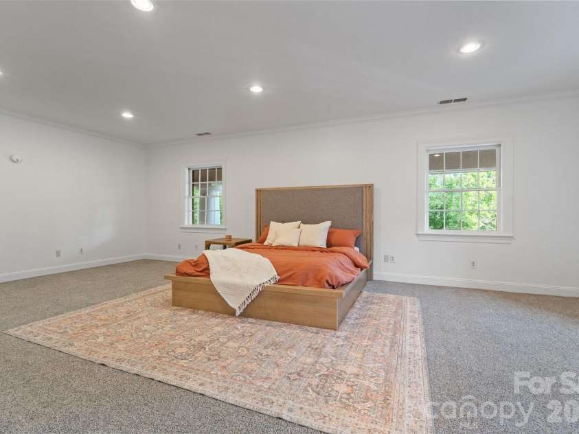 1486 Knolls Drive, Newton, NC 28658.  MLS# CAR4374306, YatesRealty ID 25942. 